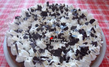 Torta golosa al caffè con panna e nutella