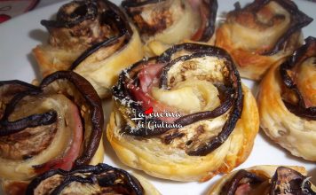 Rose di pasta sfoglia con melanzane