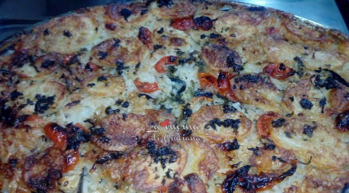 Patate, riso e cozze Ricetta pugliese, buonissima e molto saporita